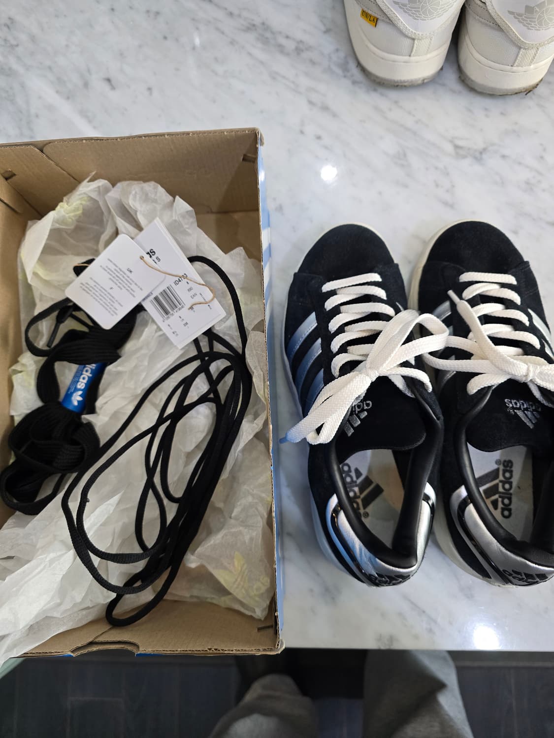 극미중고 캠퍼스x 아트모스 슈프림블랙 235 상품이미지8