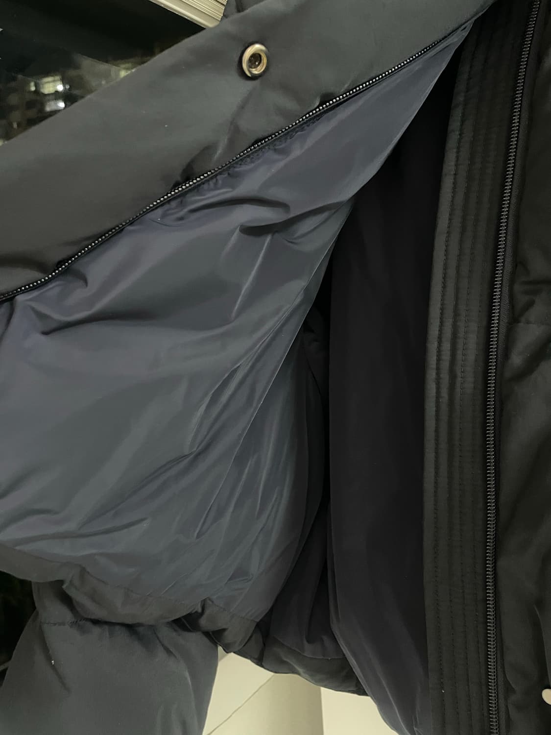 낫띵리튼 패딩 상품이미지6