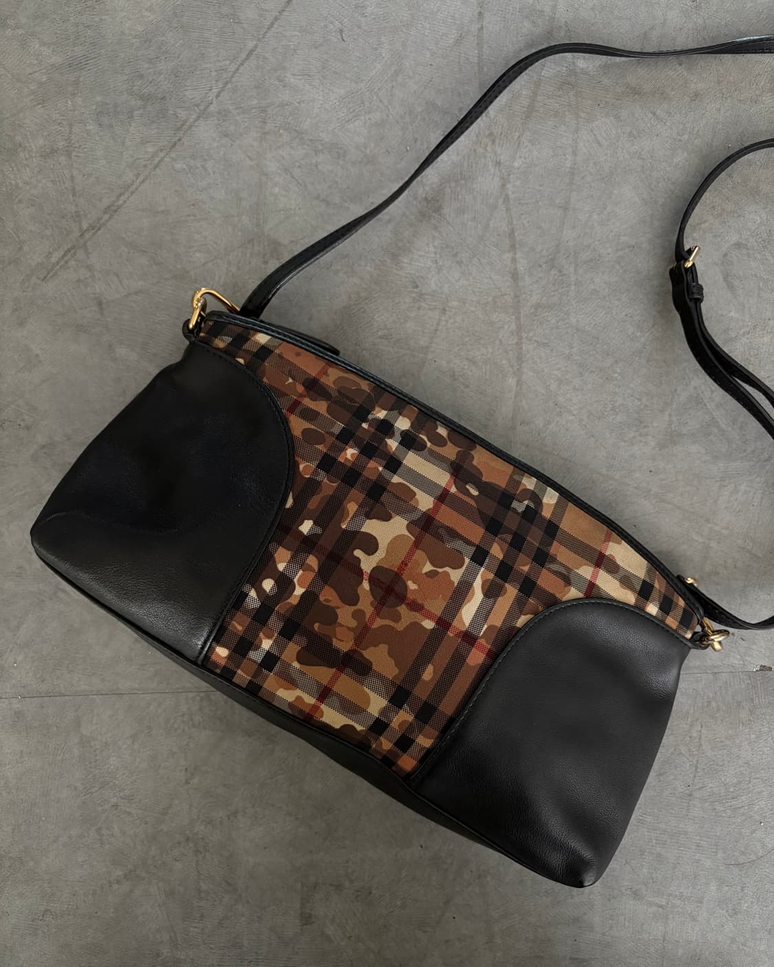 Burberry 버버리 리미티드 레더 노바체크 크로스백 상품이미지2