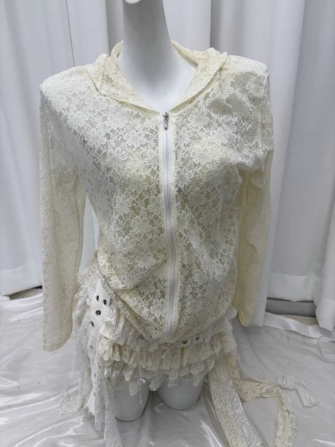 페어리 레이스 집업 상품이미지1