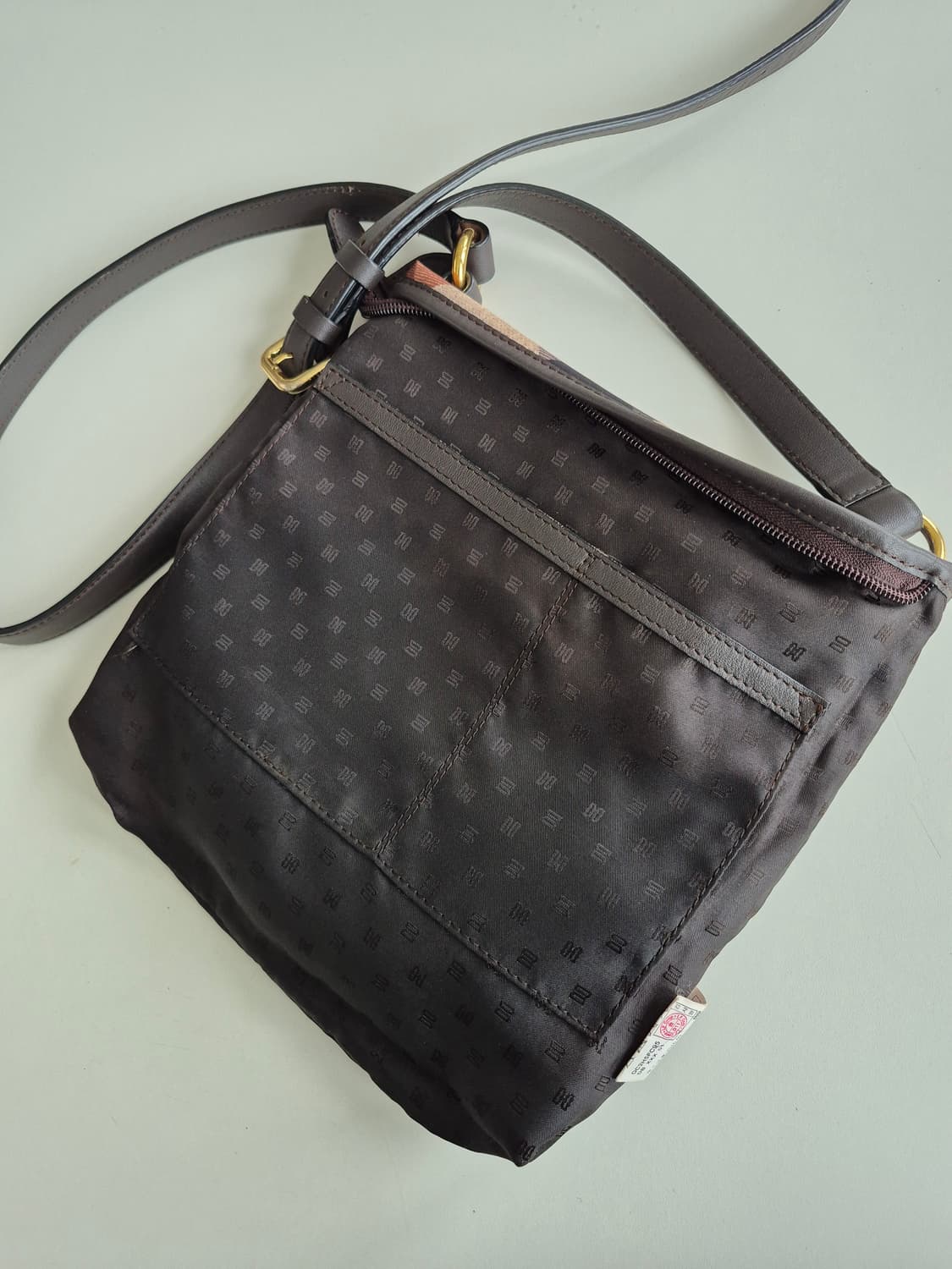 닥스 체크무늬 크로스백 상품이미지9