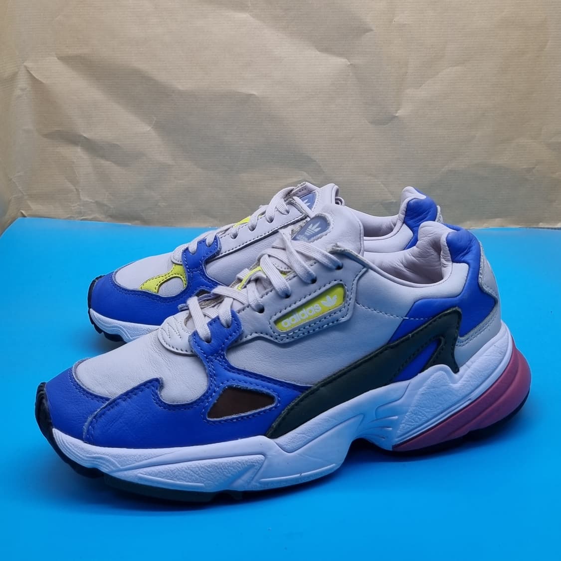 아디다스 팔콘 흰파 운동화 230 상품이미지1