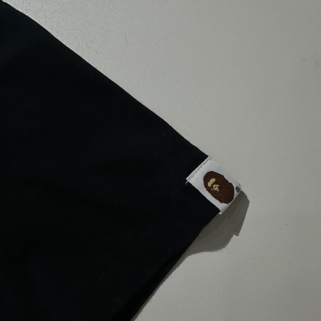 베이프 멀티 카모 사루 컬리지 반팔 티셔츠 블랙 상품이미지5