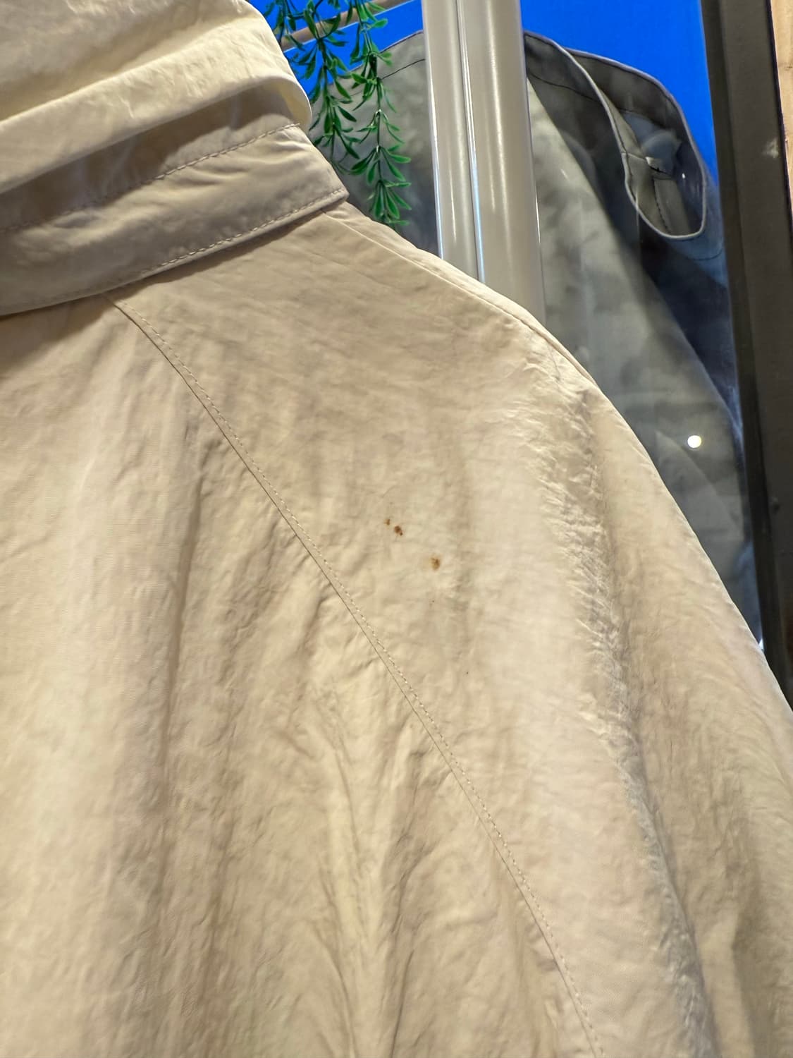 나이키 빅스우시 화이트 윈드브레이커 상품이미지4