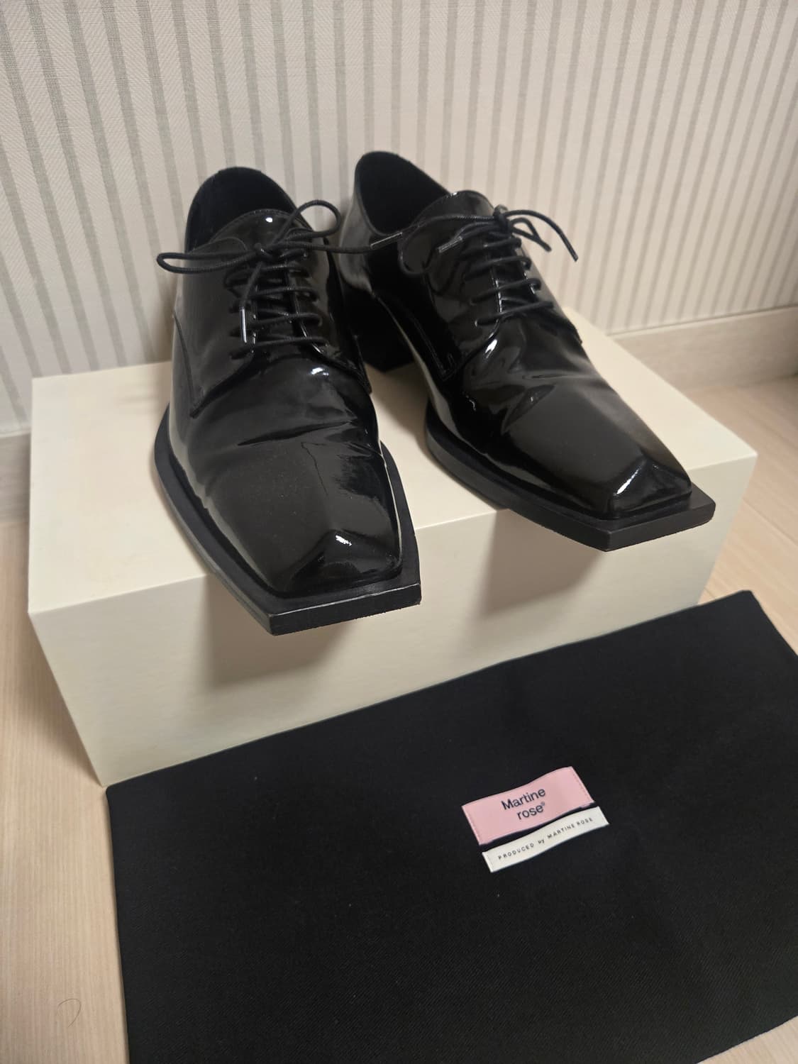 (42) 마틴로즈 삼각 스퀘어토 페이던트 더비 상품이미지2