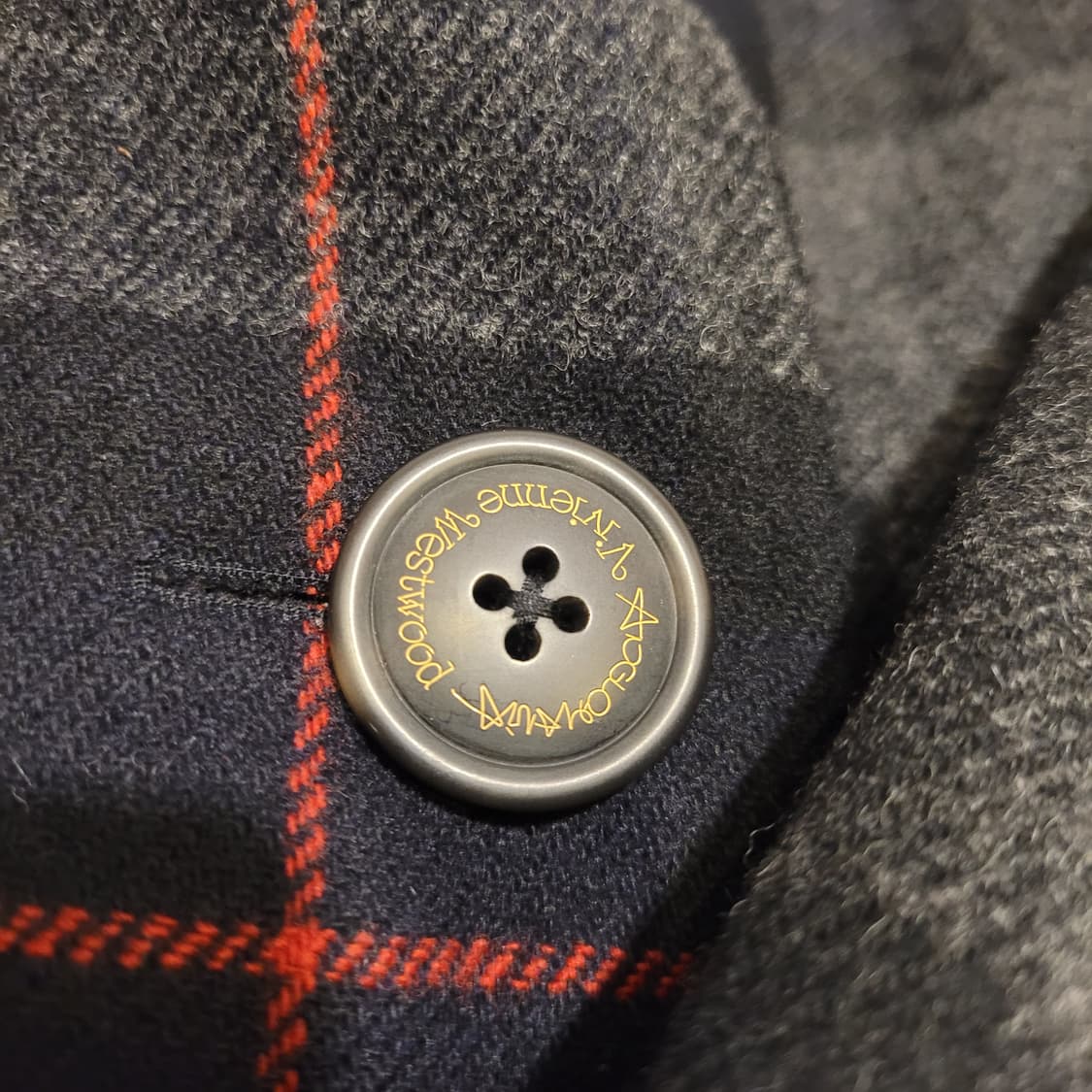 비비안웨스트우드 울 벨티드 코트 40 상품이미지6