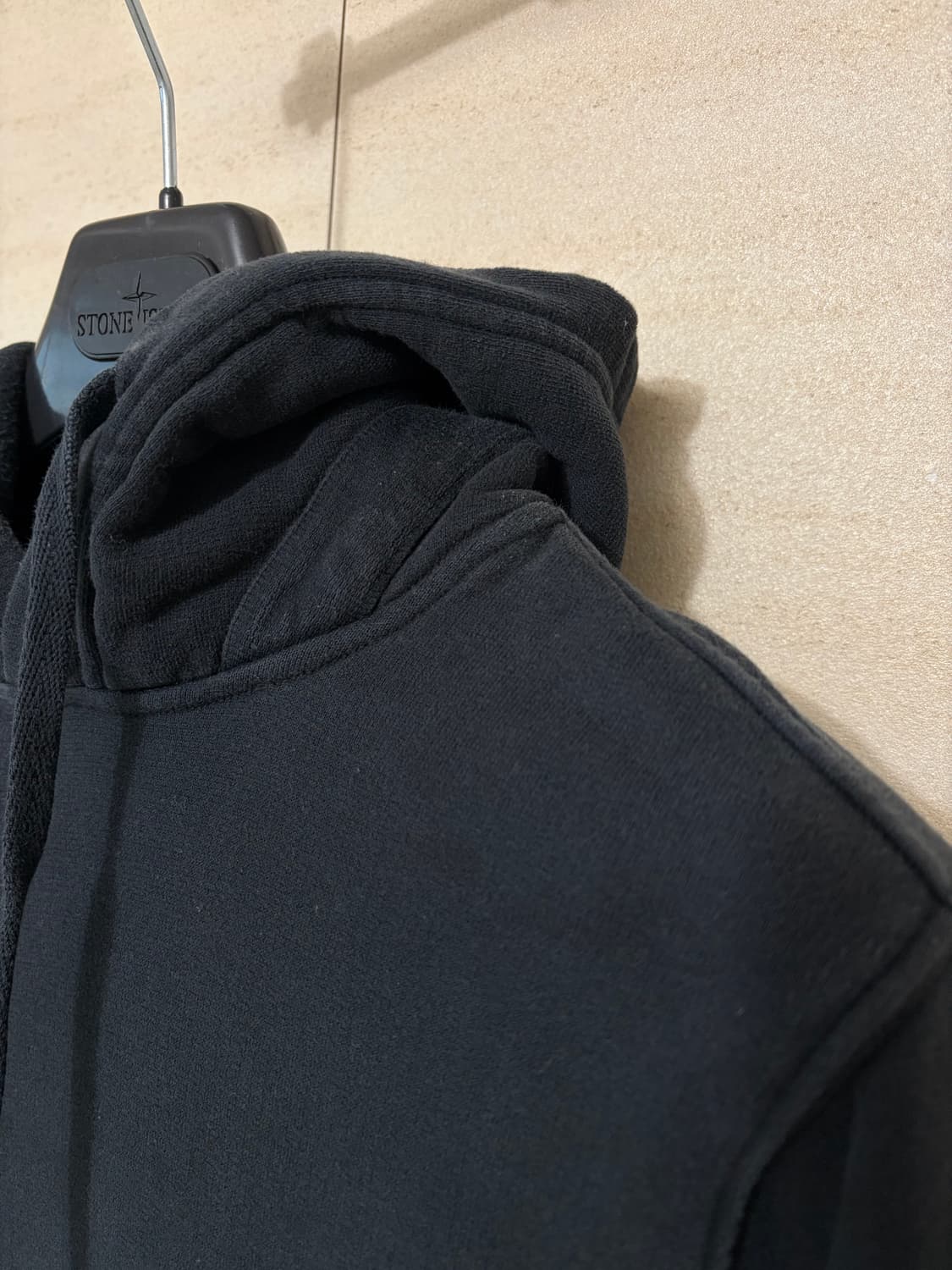 스톤아일랜드 후드 블랙 상품이미지9