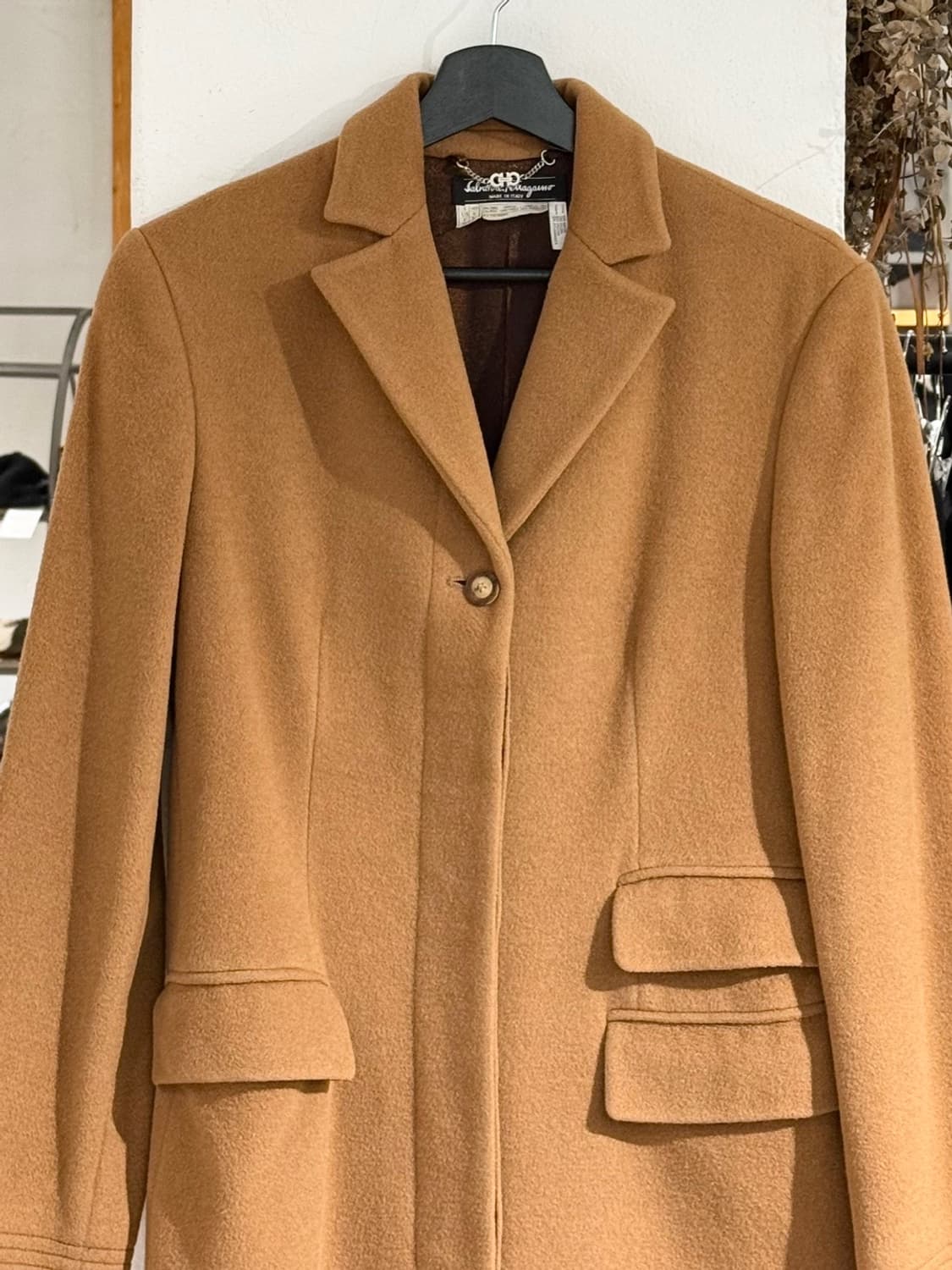 페라가모 카멜 울 블렌드 더블 포켓 롱 코트 상품이미지4