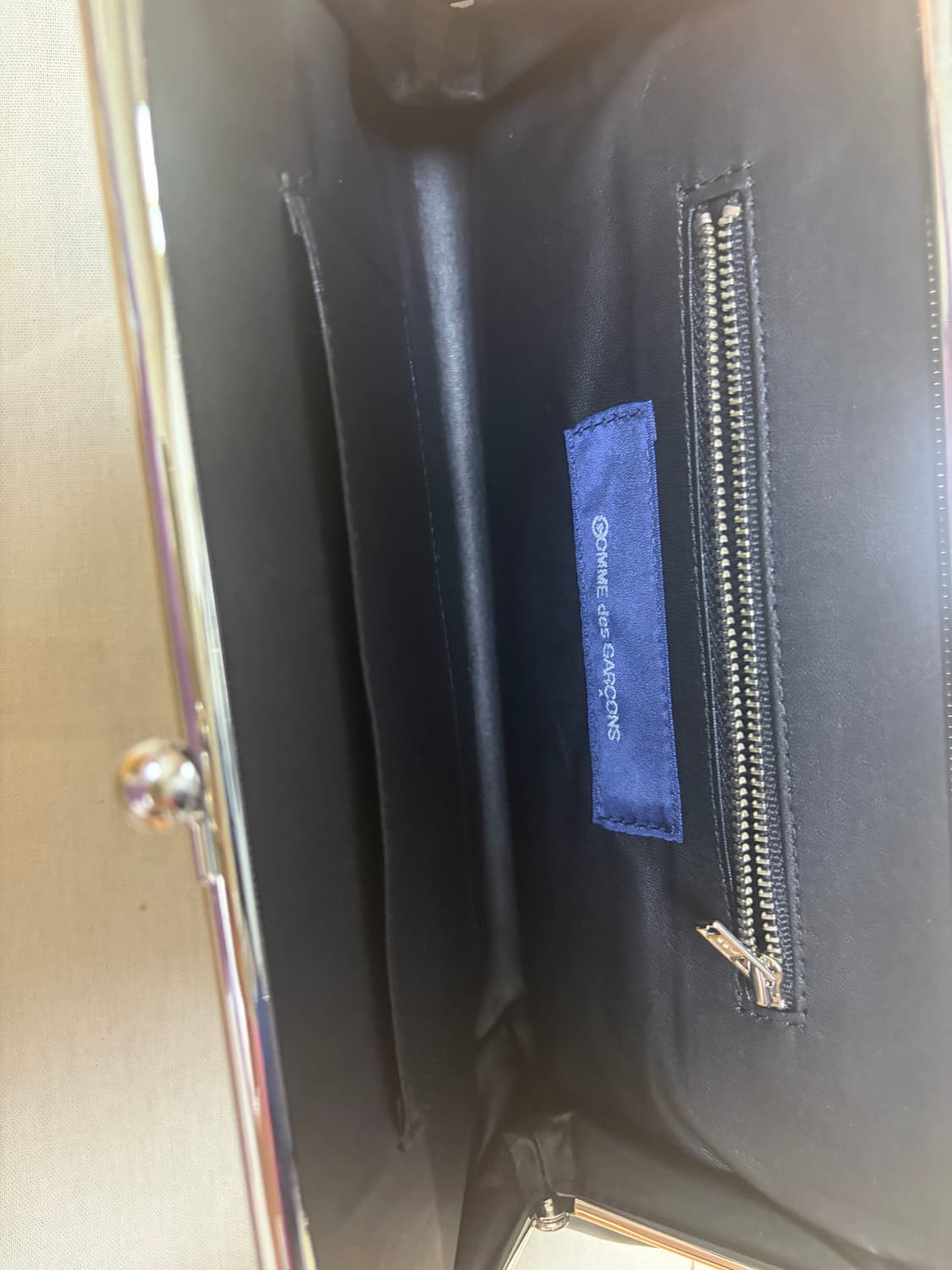 꼼데가르공 아오야마 가마구치 백 상품이미지3