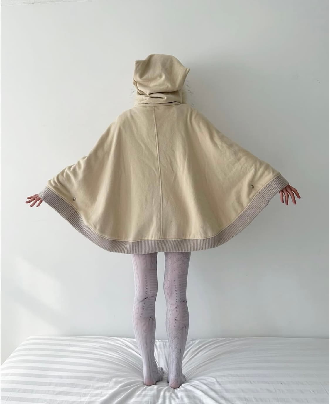 샵페어리 이어후드 퍼 케이프 ear hood fur cape 상품이미지3
