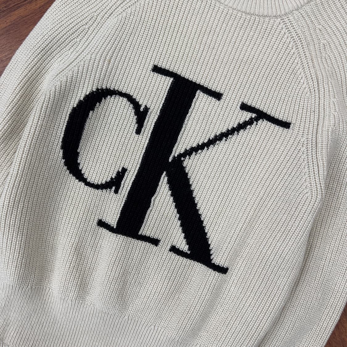 여성용 XS 캘빈클라인 CK 빅로고 니트  상품이미지3