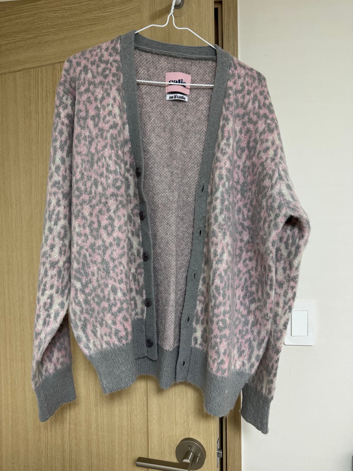 에즈이프 캘리 레오파드 니트 가디건 핑크 free 상품이미지1