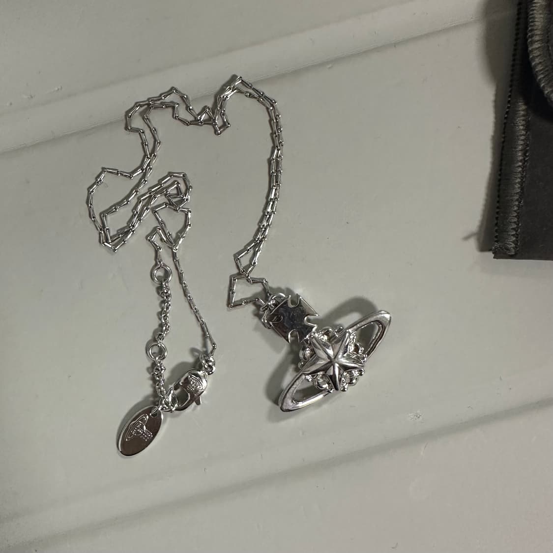 비비안웨스트우드 별 목걸이 실버 스타 상품이미지2