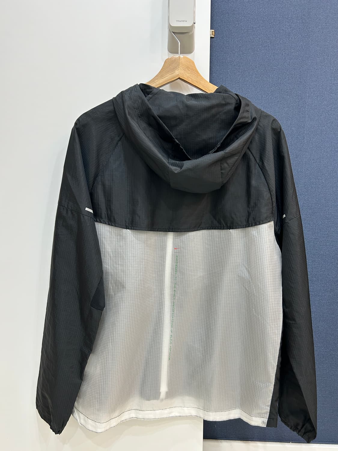 나이키 바람막이 상품이미지3