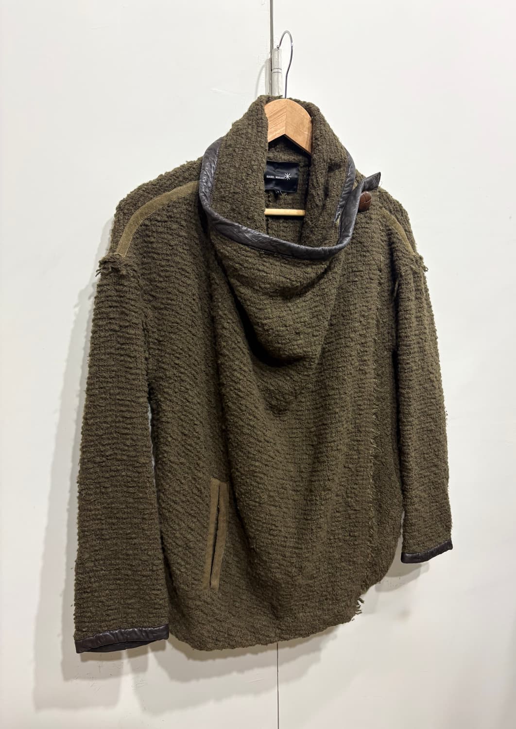 이자벨마랑 램 레더 숄 카라 랩 니트 자켓 상품이미지3