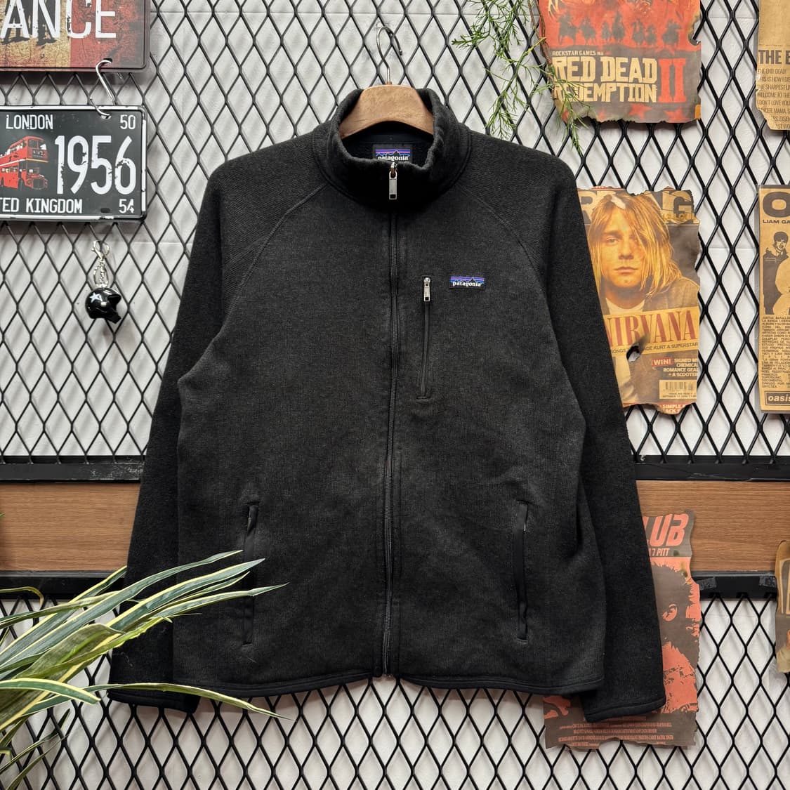 파타고니아 베터 스웨터 집업 전면 집업 포켓 포인트 블랙 상품이미지1