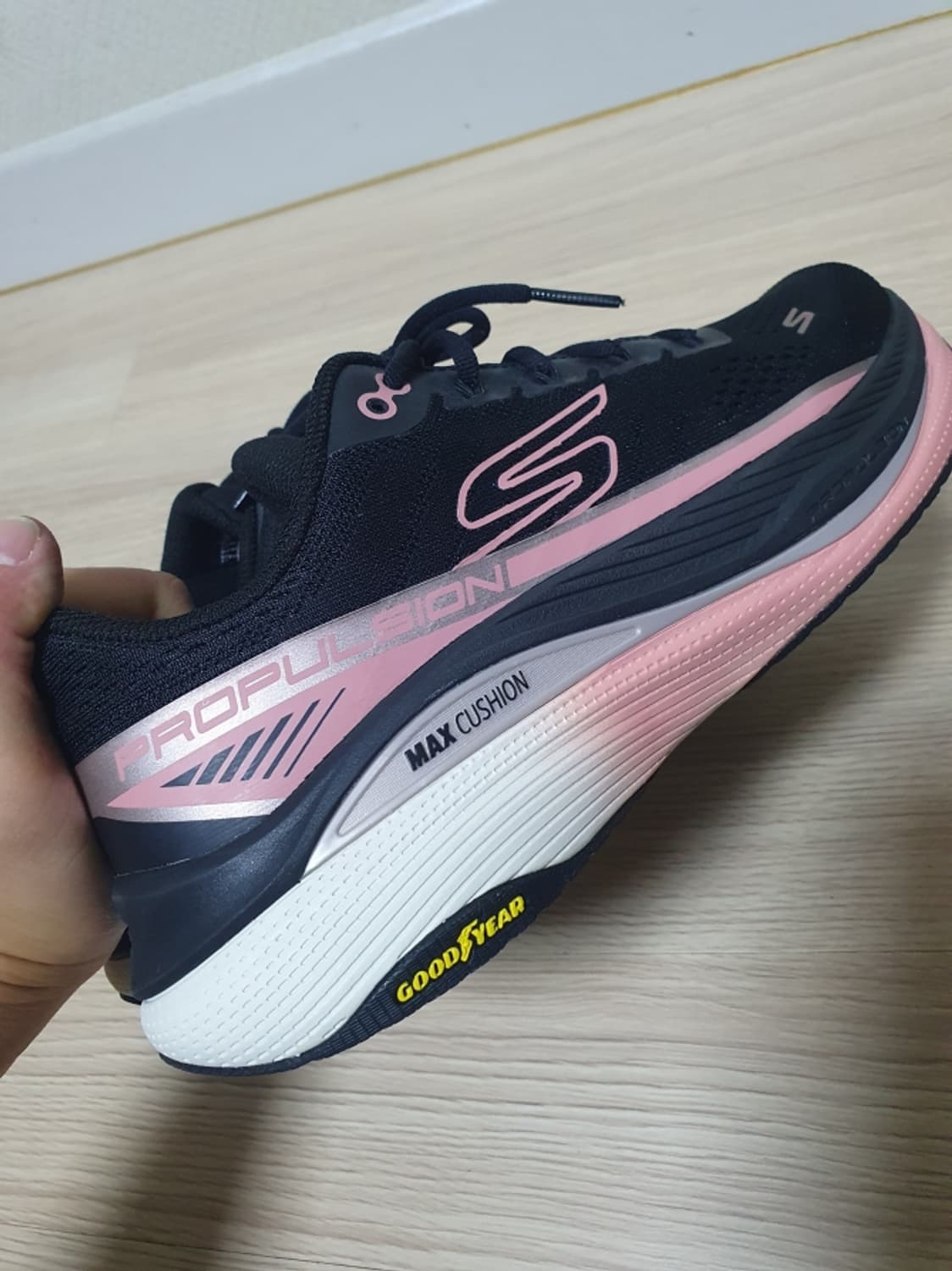 스케쳐스 맥스쿠셔닝 운동화 240 상품이미지6