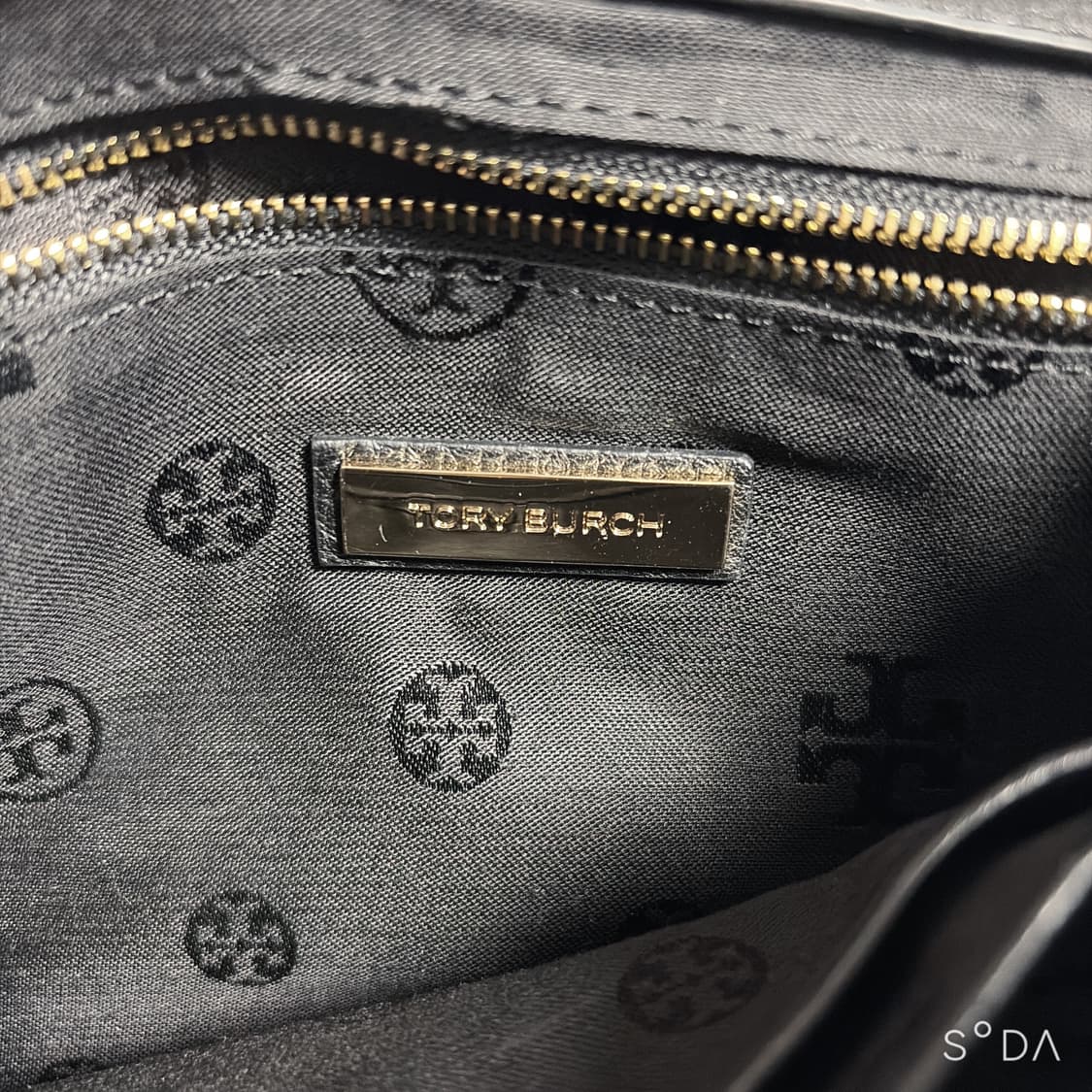 토리버치 블랙 레더 크로스백 체인백 상품이미지9