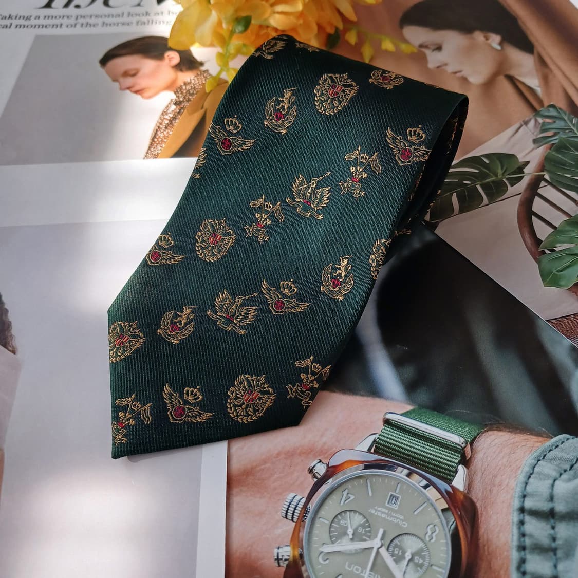 빈폴 실크 다크그린 엠블럼 패턴 넥타이 8.5cm A+등급 A18939
 상품이미지1