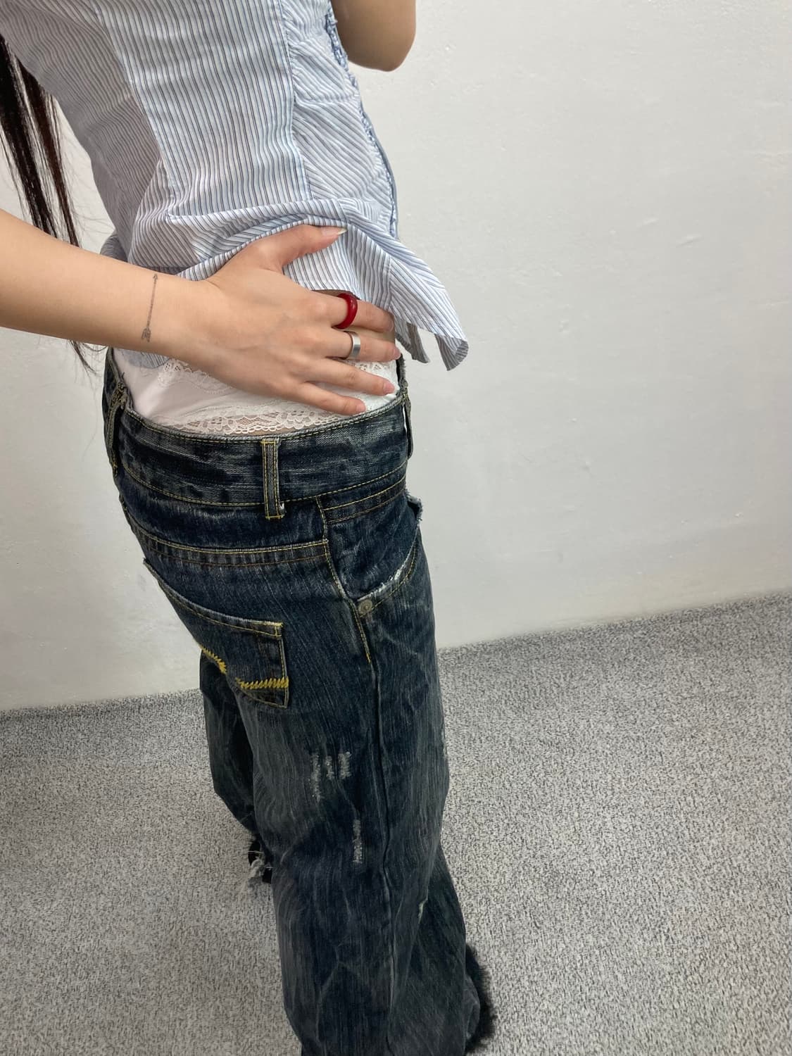 로우라이즈 워싱 데님 팬츠 상품이미지2