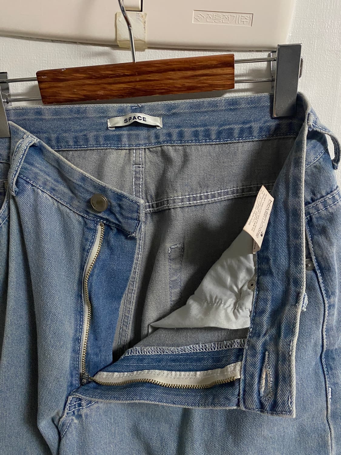 (34)빈티지 와이드핏 연청 데님팬츠 상품이미지2