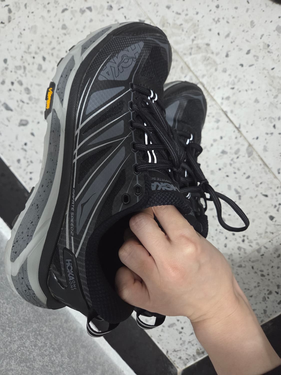 호카 마파테 스피드2 블랙 캐슬록 260(박스 포함) 상품이미지3