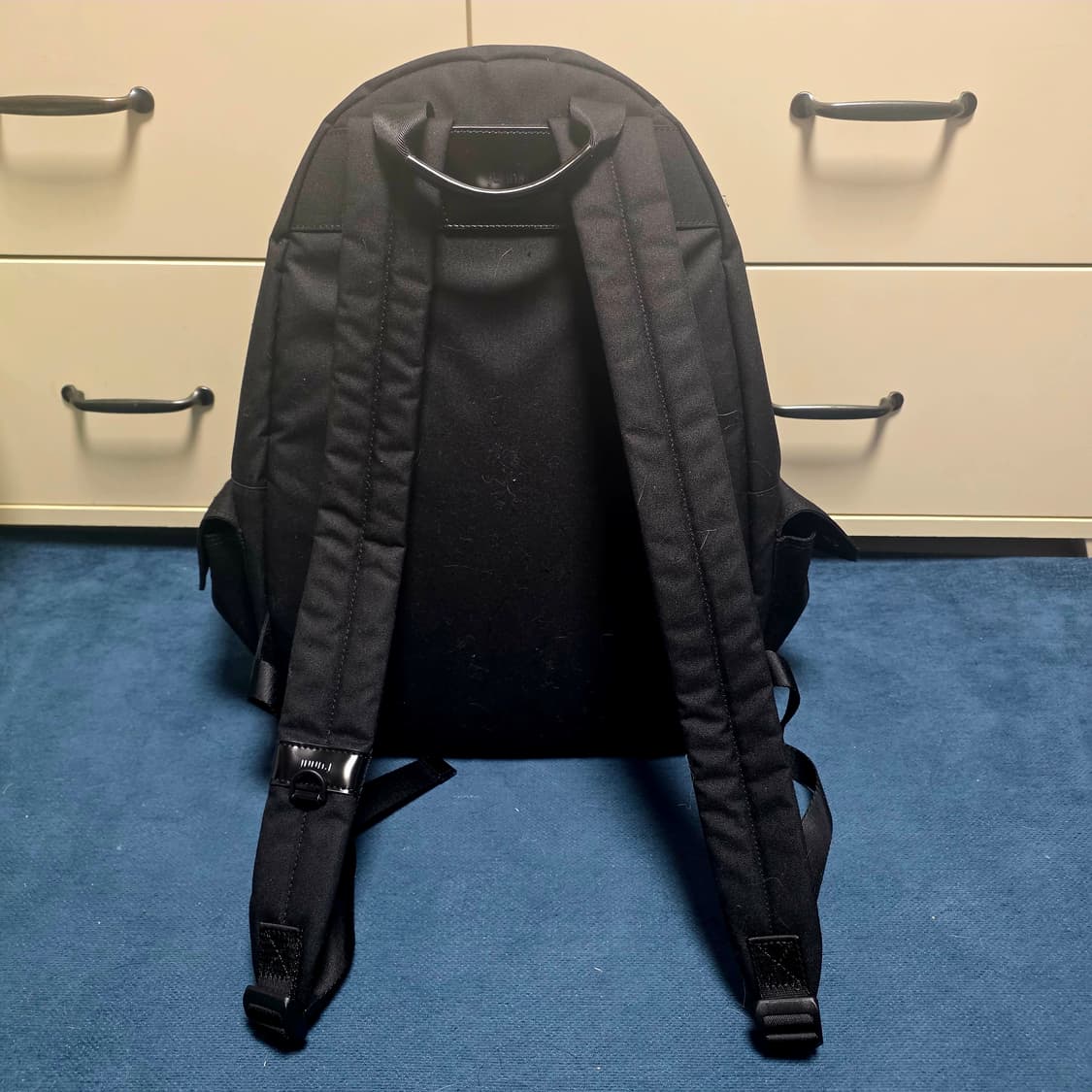 26SS 준지 500D 나일론 베이직 백팩 (블랙) + 준지 버니 키링  상품이미지4