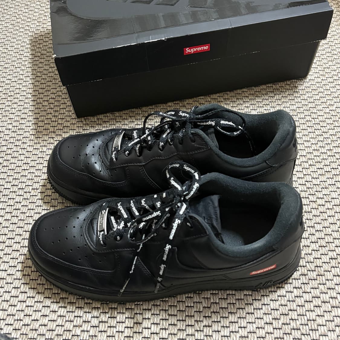 슈프림 에어포스 260 상품이미지2