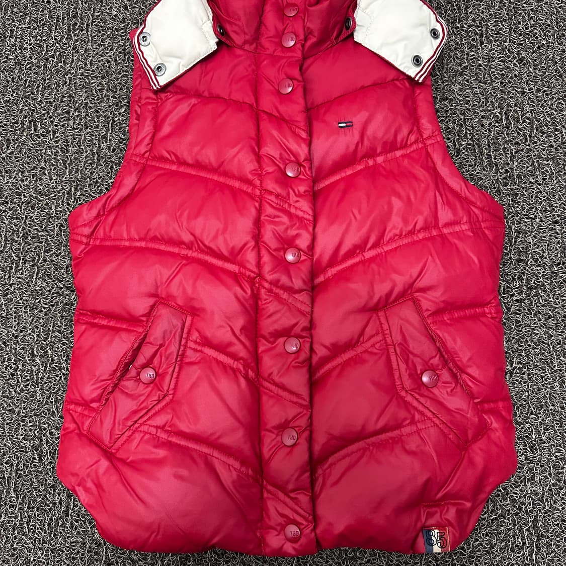 타미힐피거 여성 덕다운 패딩 조끼 레드 XS 상품이미지3