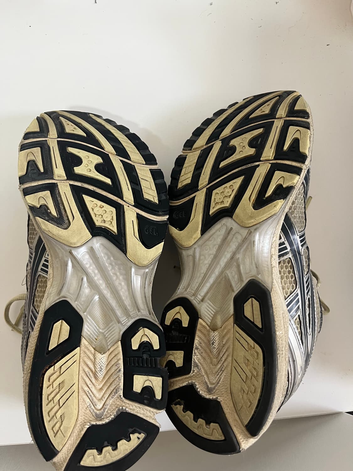 아식스 젤 카야노 14 오이스터 화이트 스티플 그레이 상품이미지4