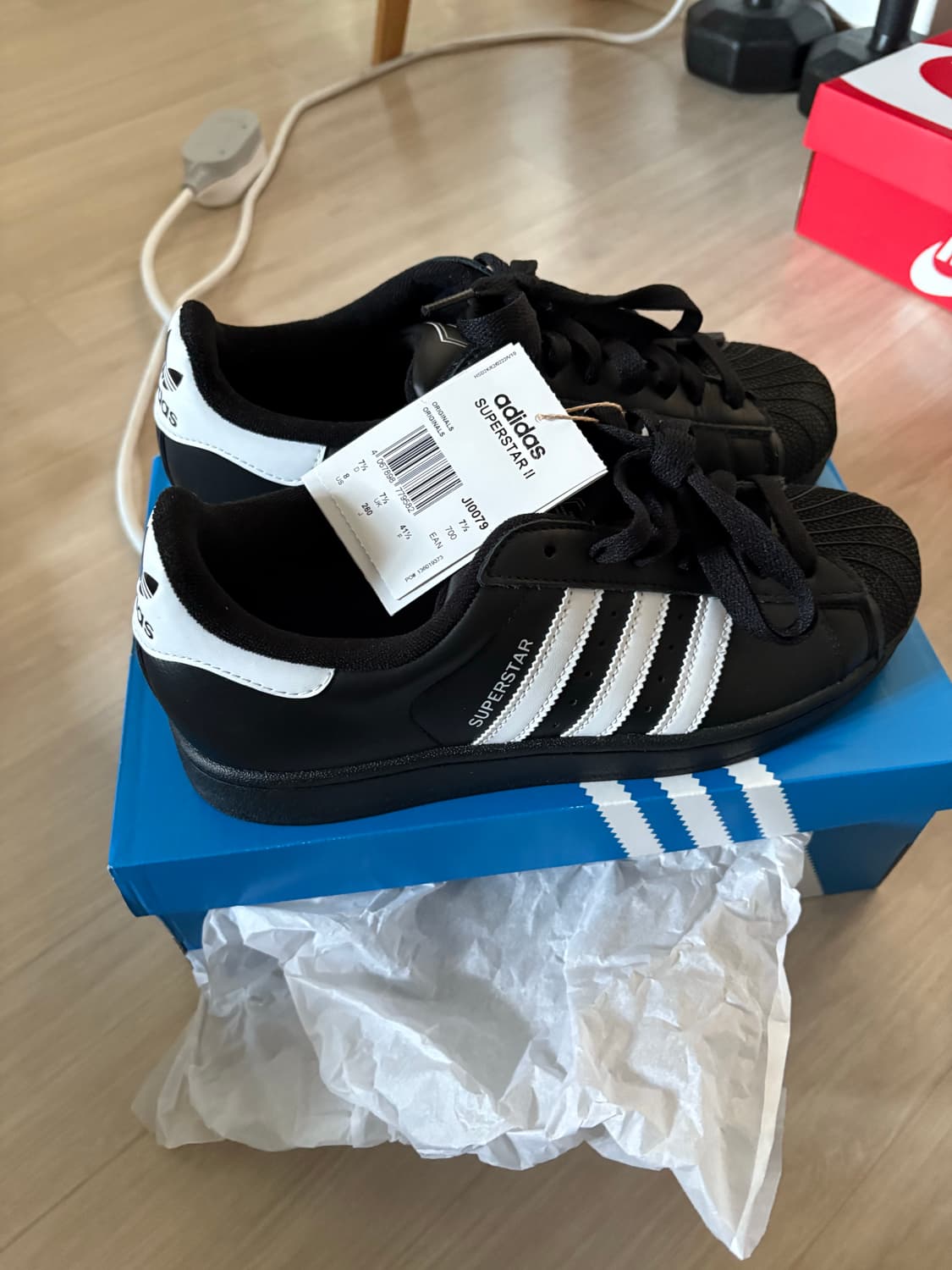 아디다스 슈퍼스타 블랙 흰색 스니커즈 상품이미지1