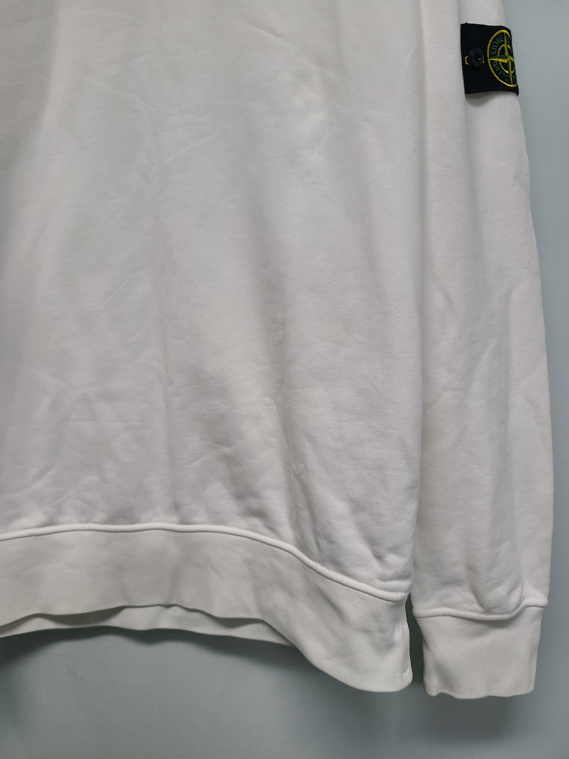 스톤아일랜드 화이트맨투맨 xl 22년도제품 상품이미지3