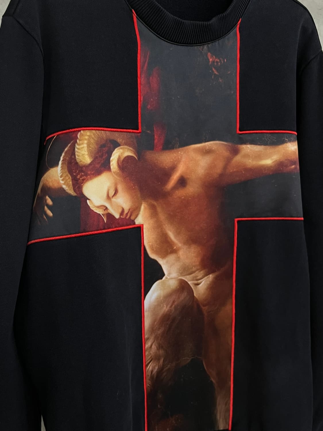 GIVENCHY CROSS FAUN SWEAT SHIRT (S) 상품이미지4