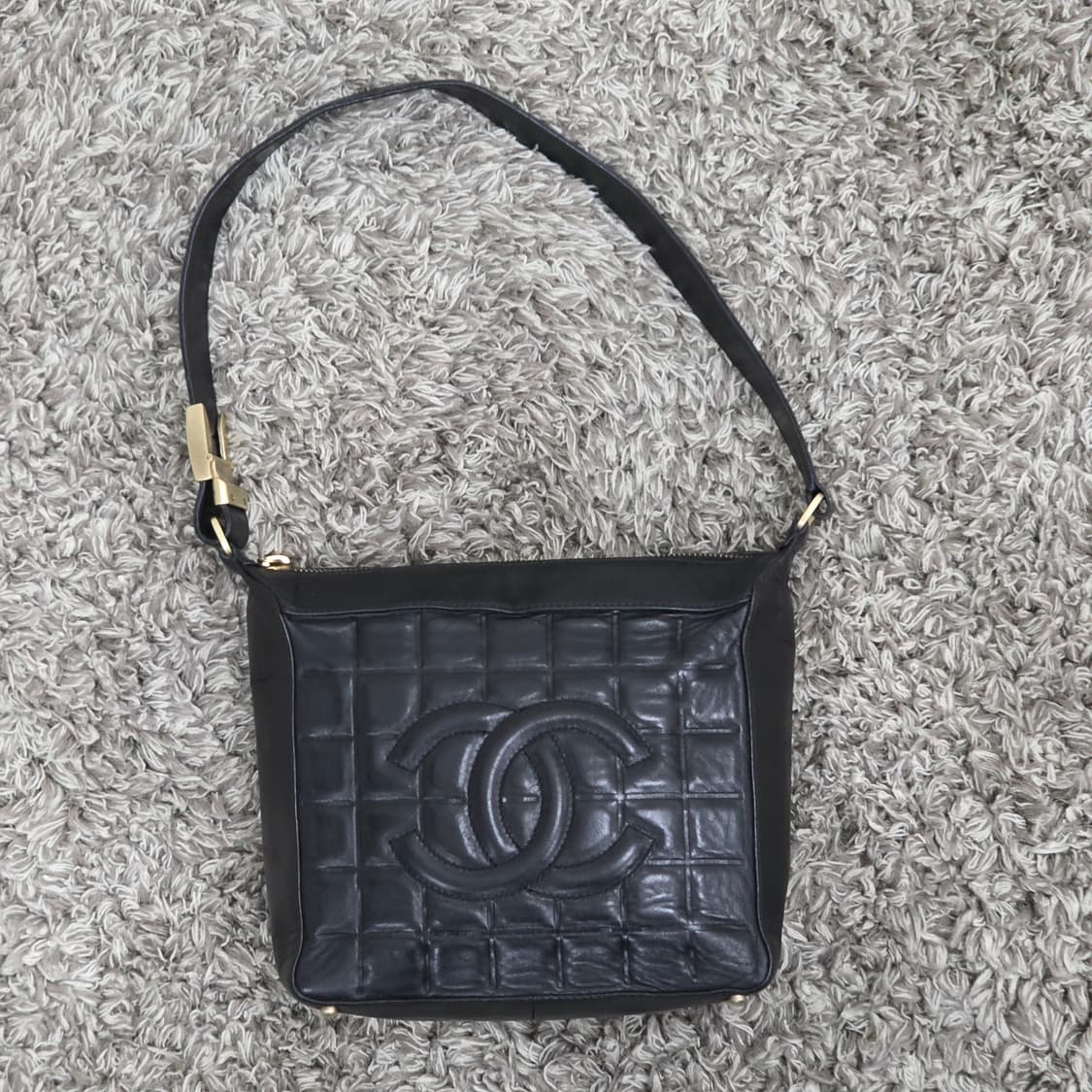 샤넬 초코바 정방형 숄더백 상품이미지1