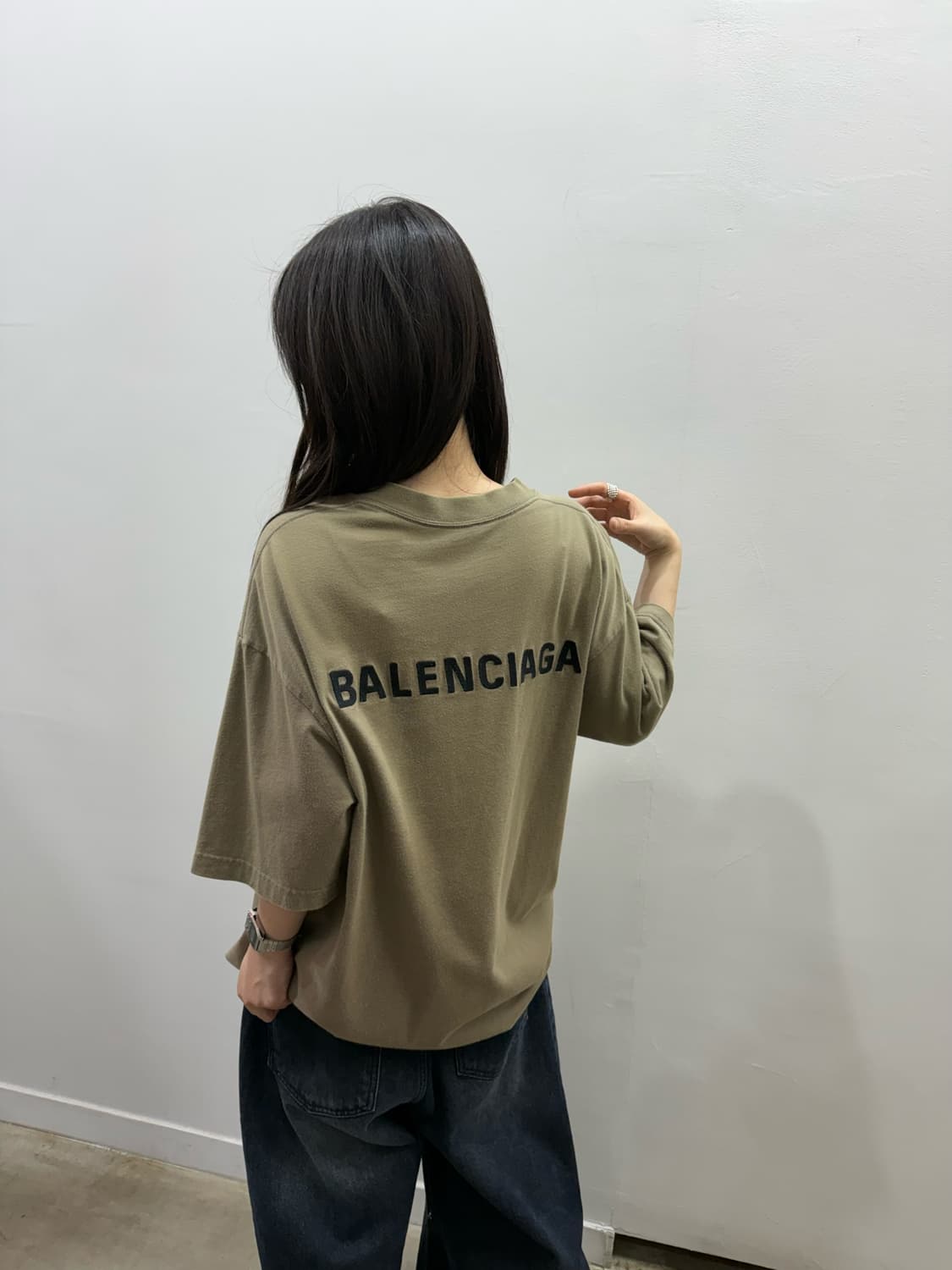 발렌시아가 로고 오버핏 티셔츠 상품이미지3