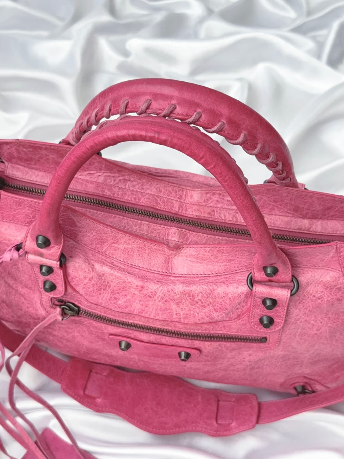 발렌시아가 모터백 상품이미지8