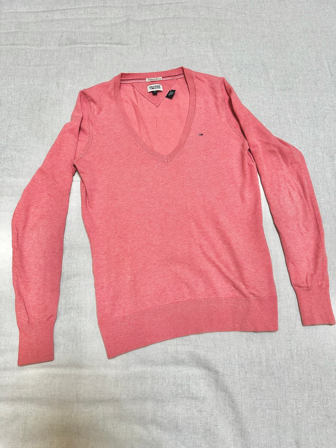 타미힐피거 핑크 브이넥 니트 레이어드 상품이미지1