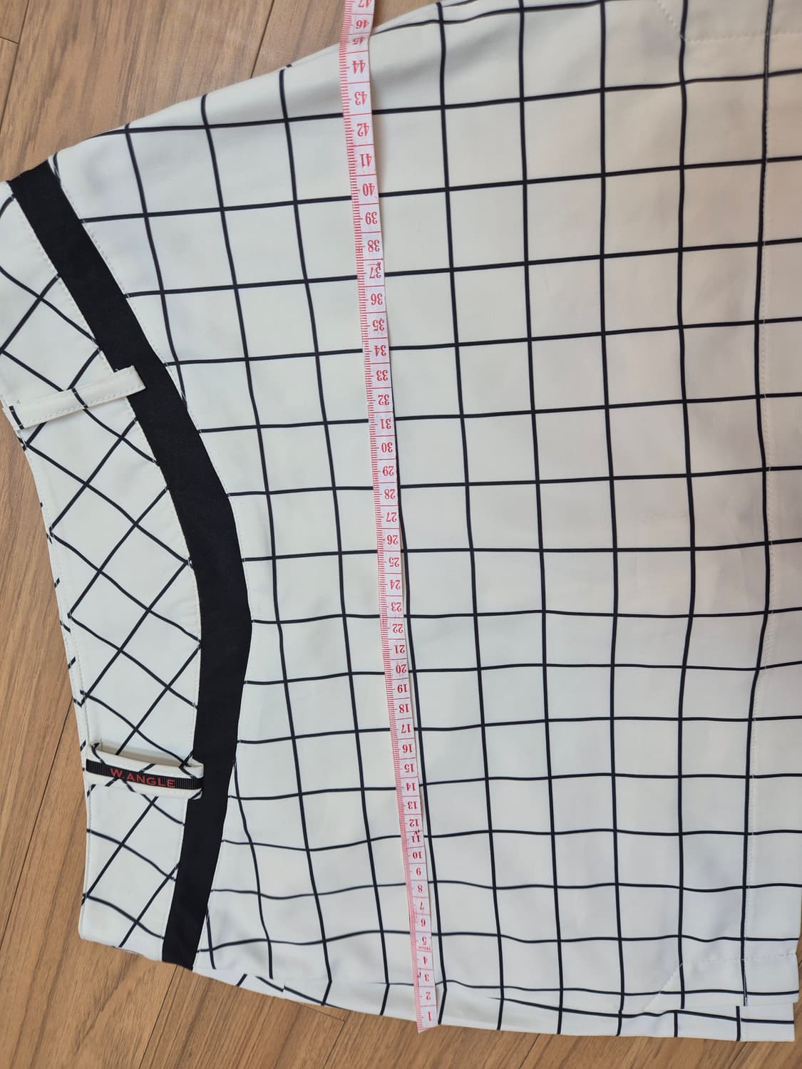 W.ANGLE 체크 패턴 미니스커트입니다

- 허리 둘레: 67-73cm 상품이미지7