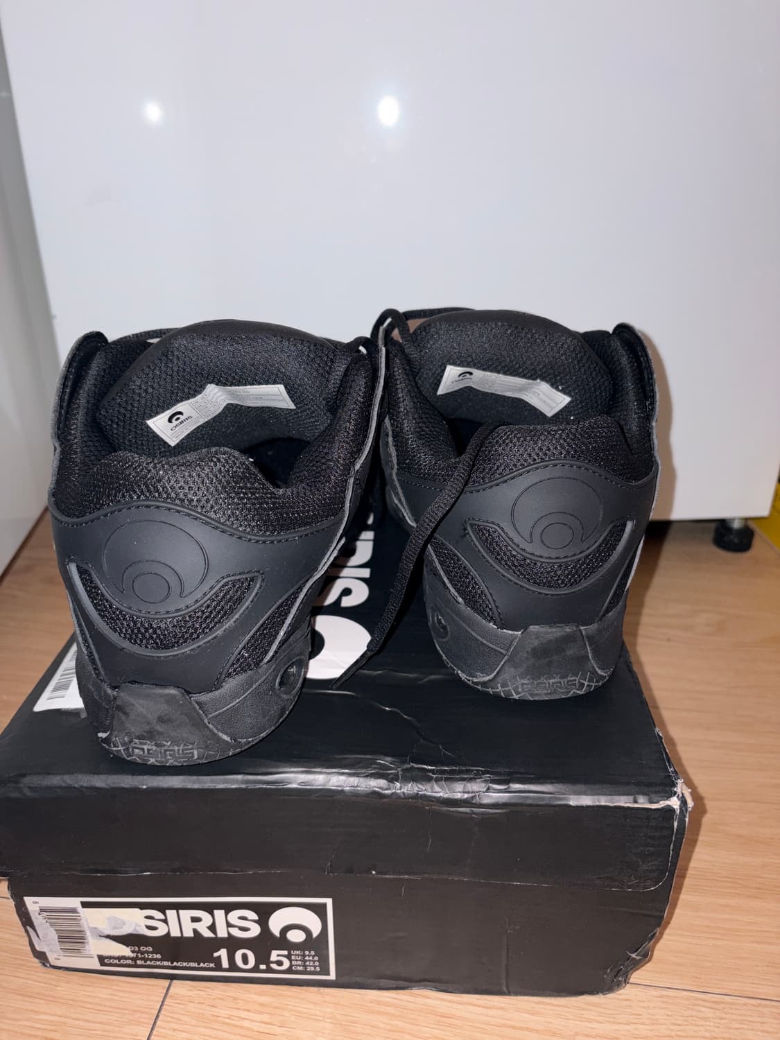 285 오시리스 D3 OG BLACK 상품이미지3