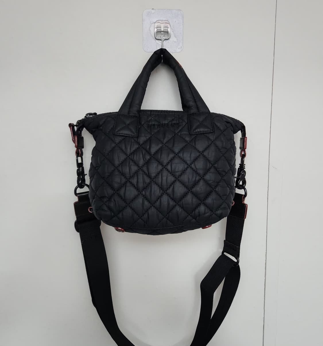 MZ WALLACE 누빔가방 퀄팅가방 토트백 크로스백 상품이미지1