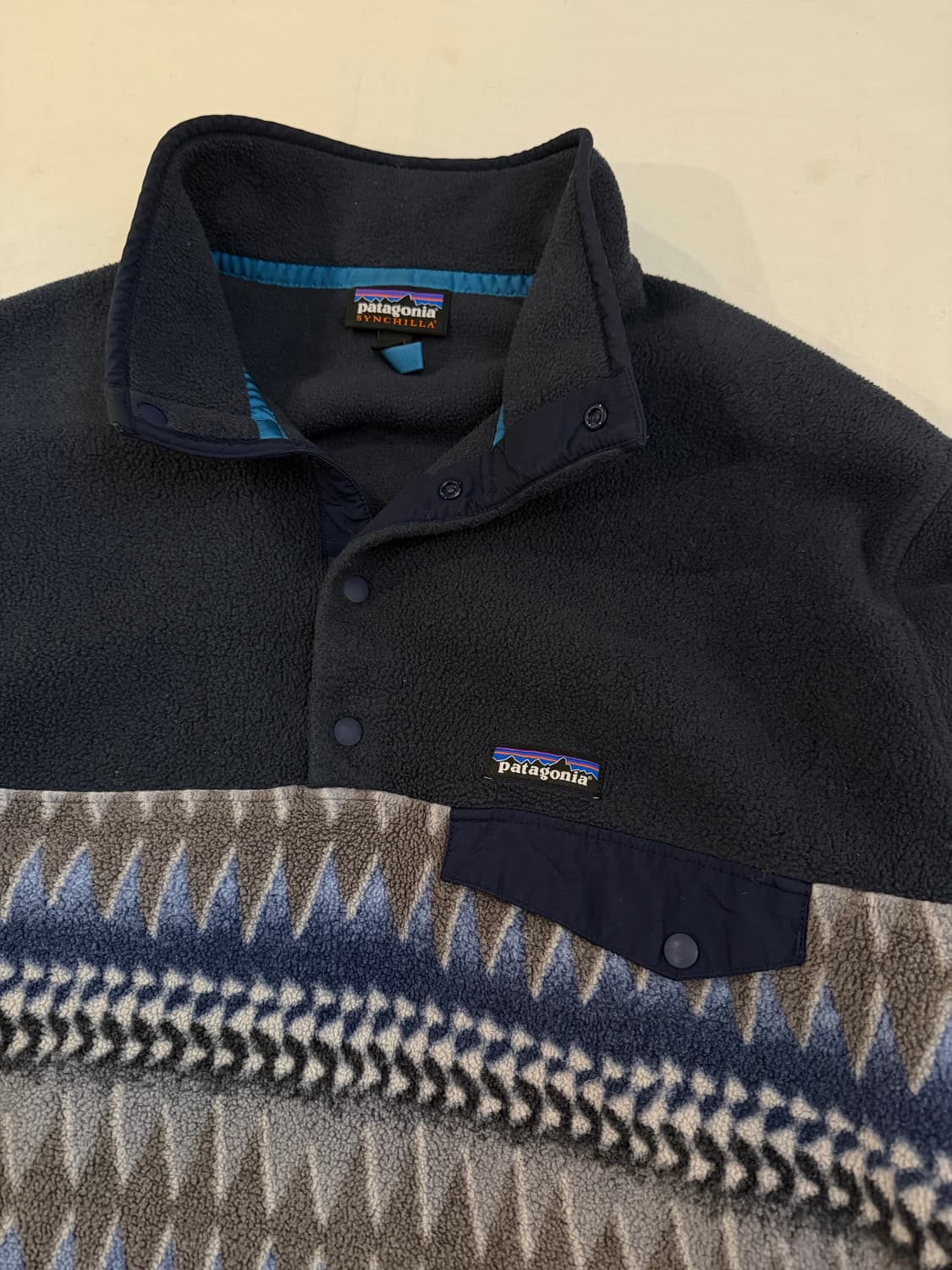 파타고니아 신칠라 스냅 풀오버 플리스 아즈텍 나바호 네이비 상품이미지2