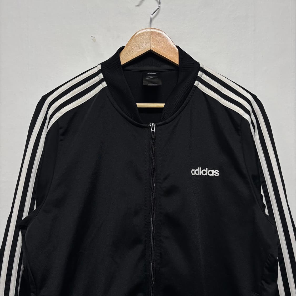 아디다스 블랙 삼선 오버 트랙탑 상품이미지2