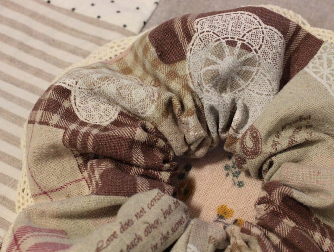 핸드메이드 패치워크 무늬 레이스 스크런치 상품이미지3