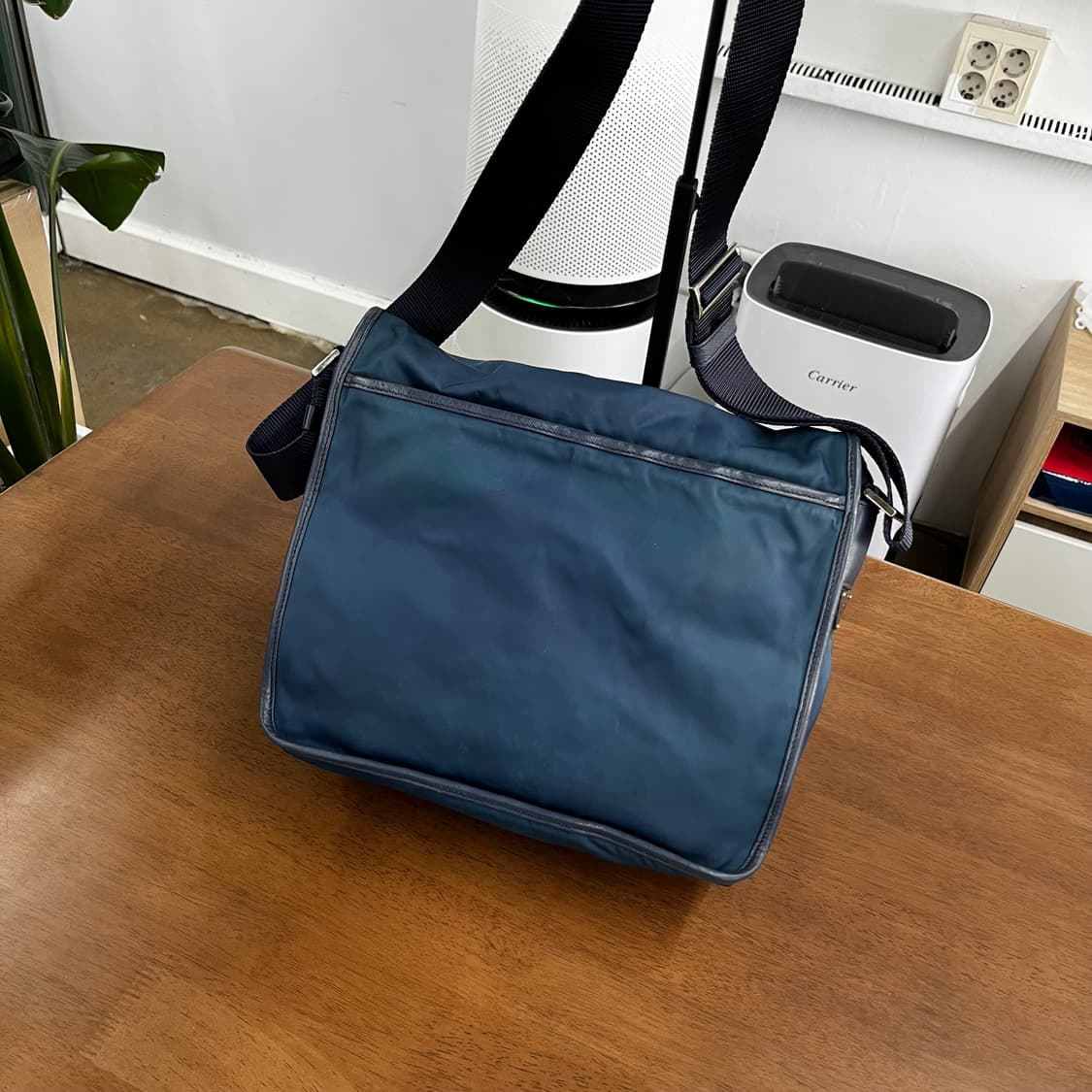 프라다 나일론 메신저백  상품이미지4