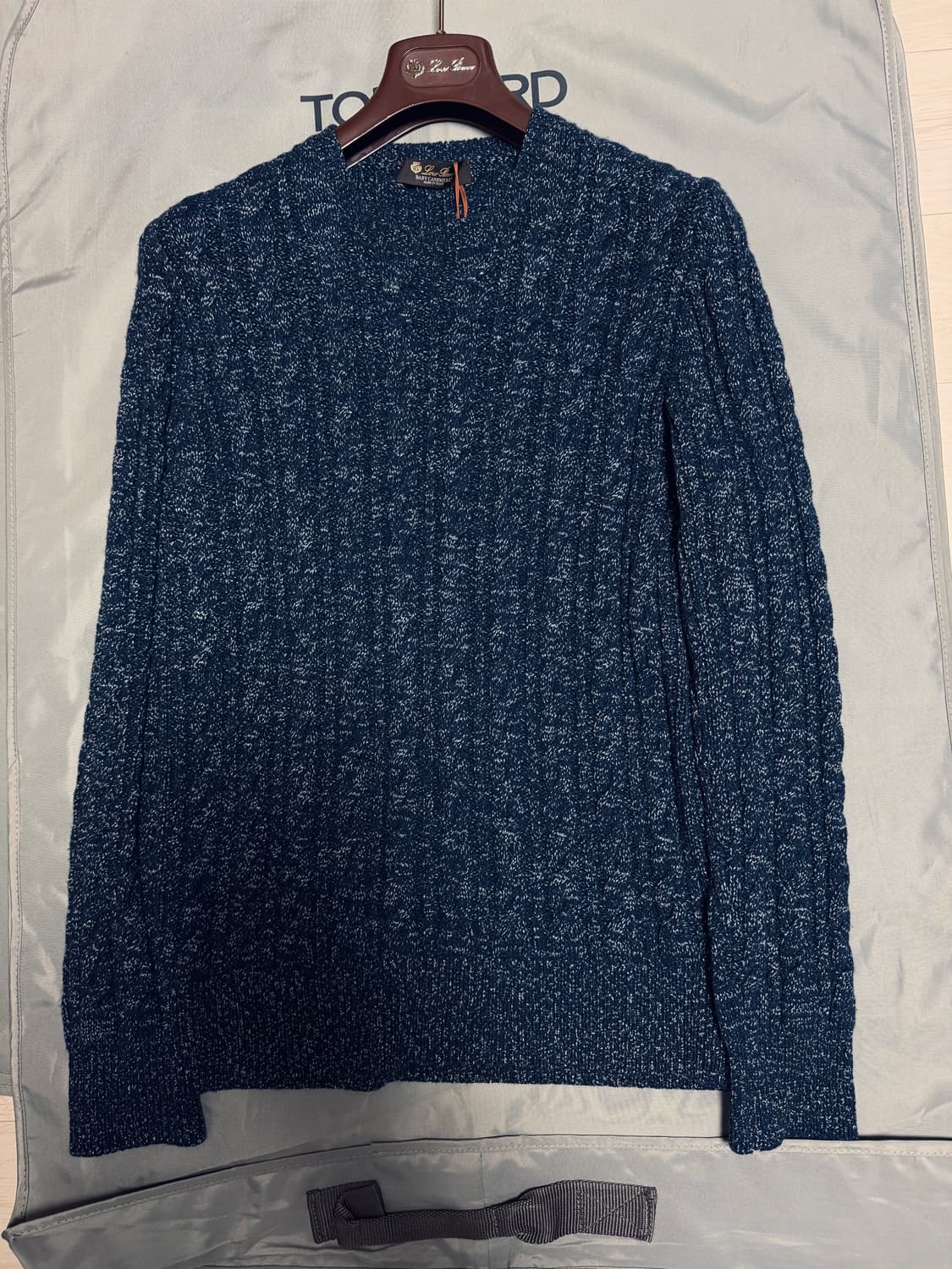 (새상품,강추👍)로로피아나 베이비캐시미어 케이블 스웨터 니트 상품이미지2