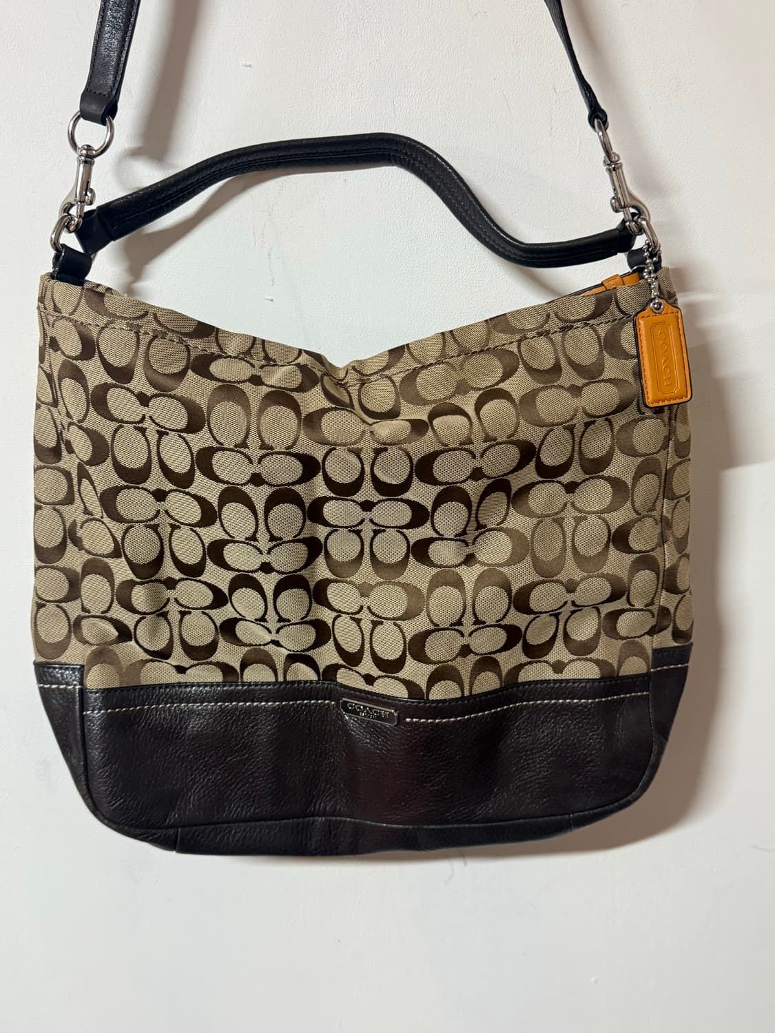 정품 코치 시그니처 캔버스 숄더백 브라운 상품이미지5
