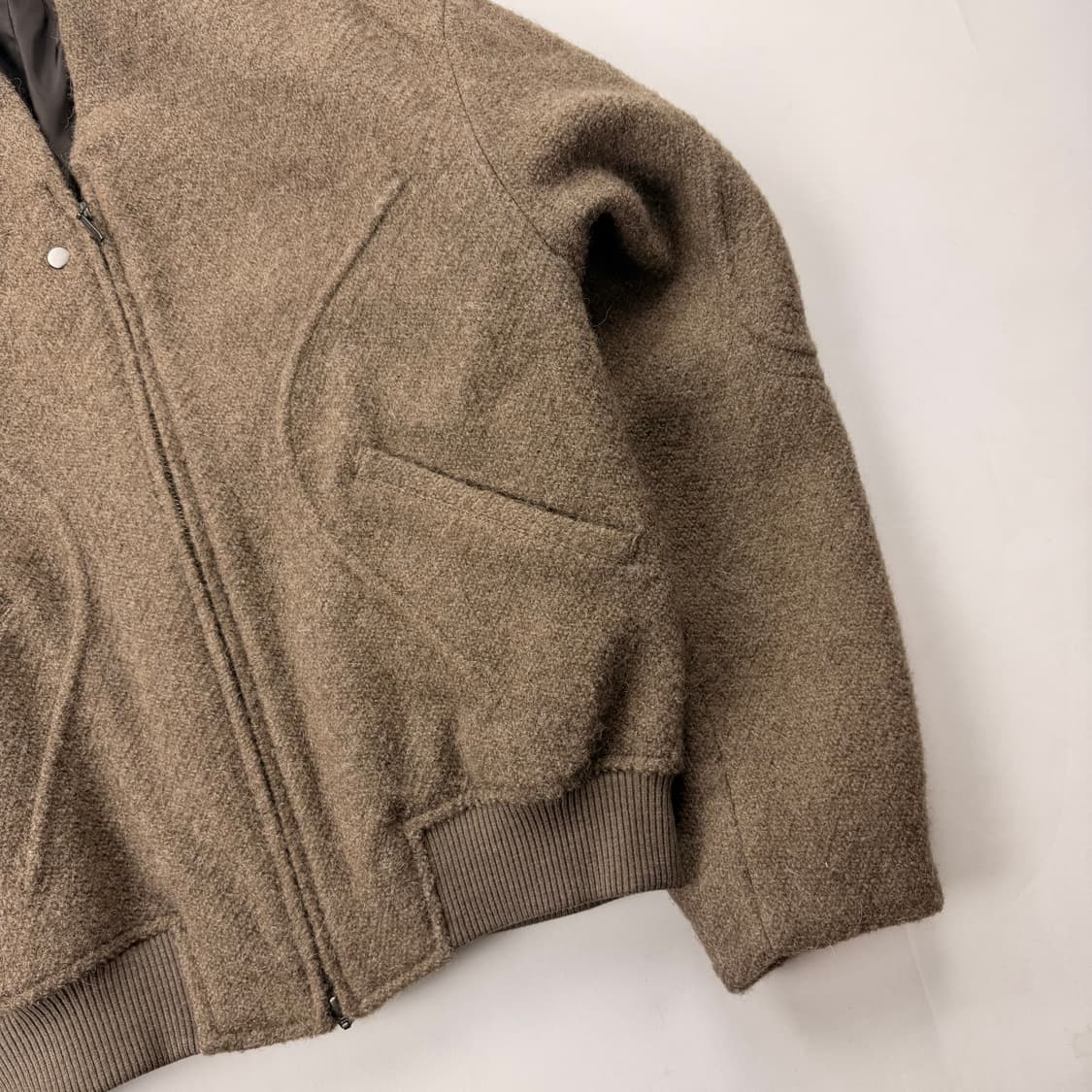 쿠어 인터널 바인딩 숄 카라 점퍼(멜란지 베이지) 상품이미지5