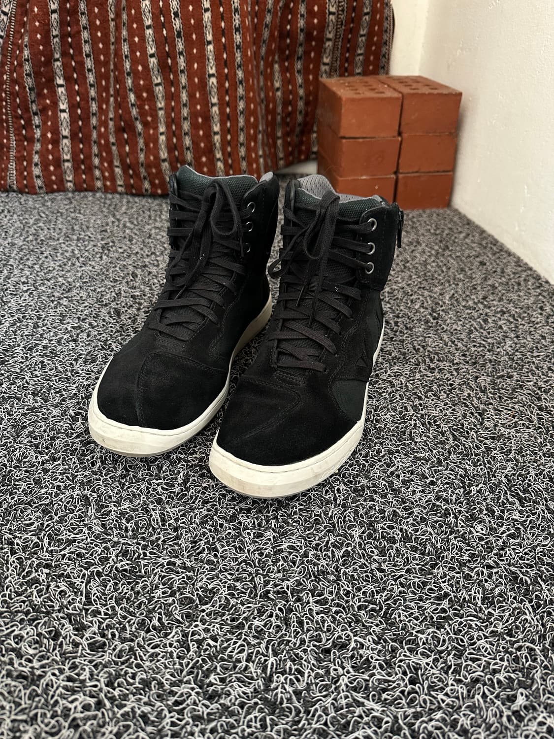 다이네즈 메트로폴리스 스니커즈 블랙 265mm 상품이미지4