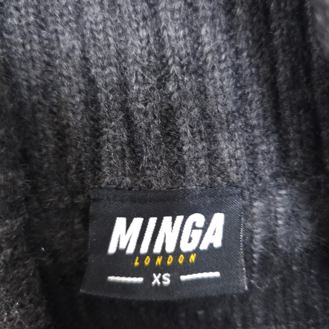 밍가런던 오프숄더 니트 상품이미지4