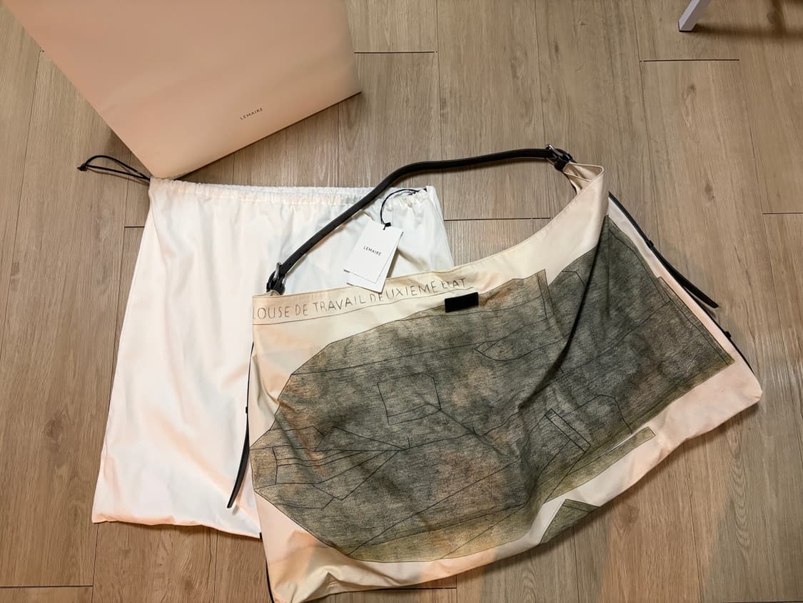 르메르 플래그백 베이지 카키 상품이미지1